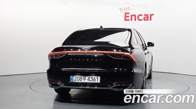 Hyundai Grandeur 2022 — photo 4