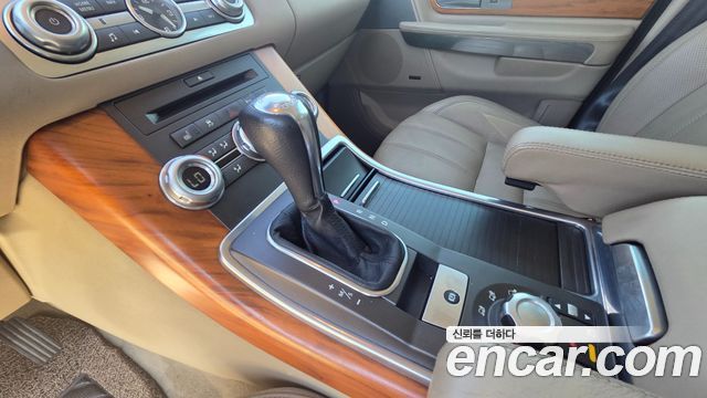 Land Rover Range Rover Sport 2010 — photo 9