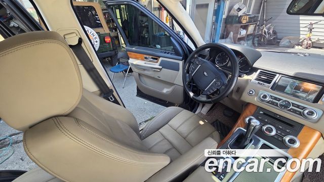 Land Rover Range Rover Sport 2010 — photo 10