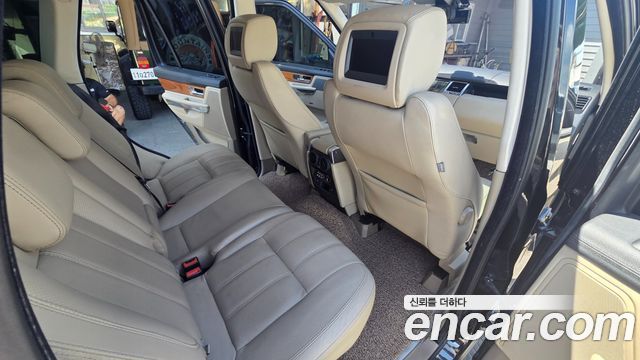 Land Rover Range Rover Sport 2010 — photo 16
