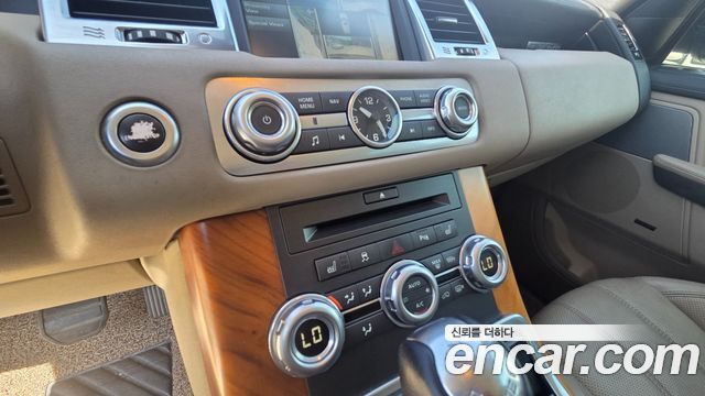 Land Rover Range Rover Sport 2010 — photo 19