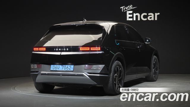 Hyundai Ioniq5 2022 — photo 2