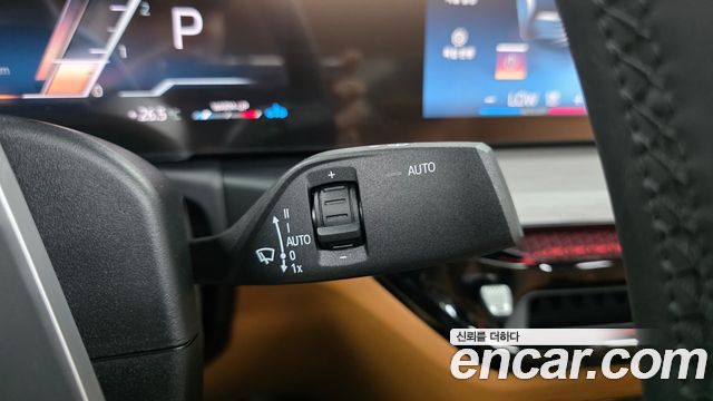 BMW 3-Series 2025 — photo 25