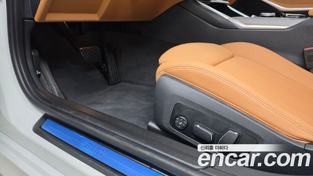 BMW 3-Series 2025 — photo 28