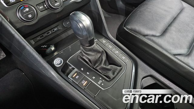 Volkswagen Tiguan 2020 — photo 12