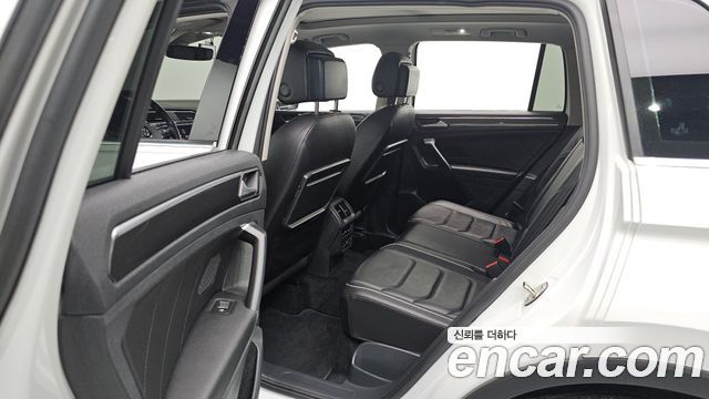 Volkswagen Tiguan 2020 — photo 25