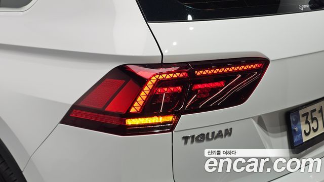 Volkswagen Tiguan 2020 — photo 9
