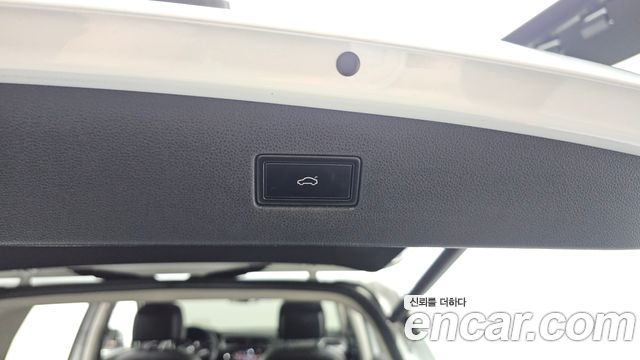 Volkswagen Tiguan 2020 — photo 33