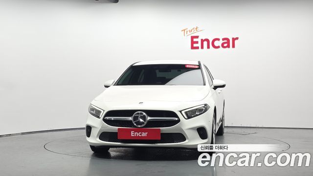 Mercedes-Benz A-Class 2020 — photo 3