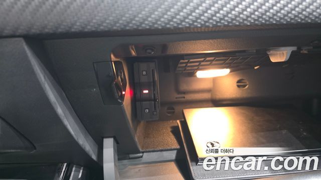 Mercedes-Benz A-Class 2020 — photo 29