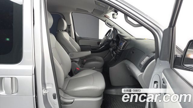 Hyundai Starex 2021 — photo 17