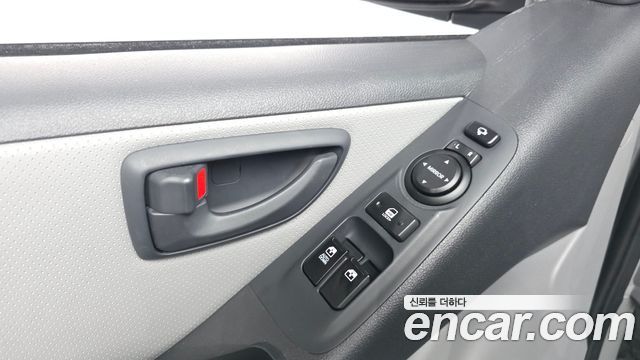 Hyundai Starex 2021 — photo 30