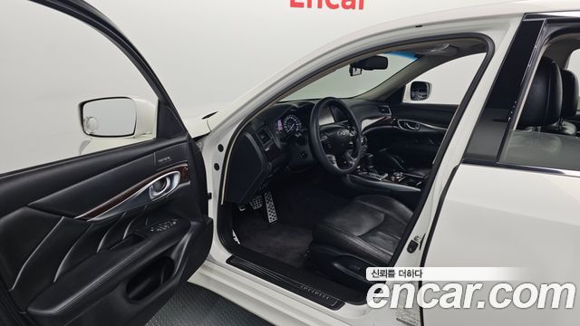 Infiniti M 2013 — photo 10