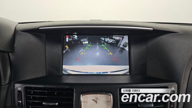 Infiniti M 2013 — photo 15