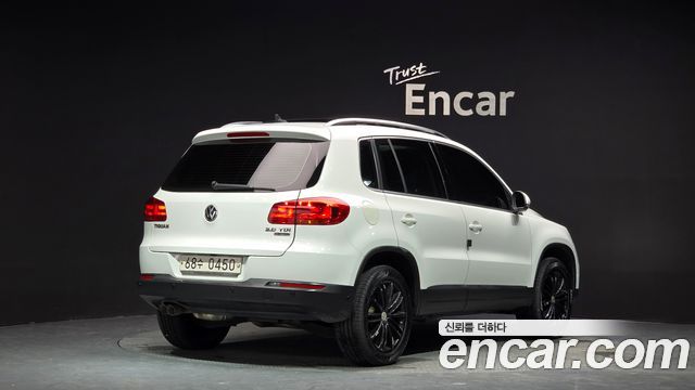 Volkswagen Tiguan 2016 — photo 2