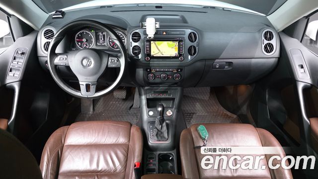 Volkswagen Tiguan 2016 — photo 10