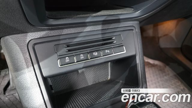 Volkswagen Tiguan 2016 — photo 19