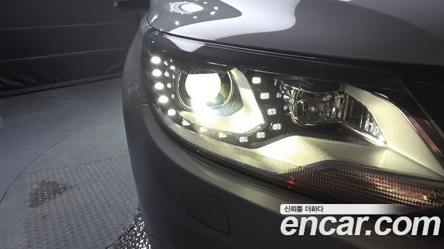 Volkswagen Tiguan 2016 — photo 8