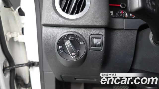 Volkswagen Tiguan 2016 — photo 27