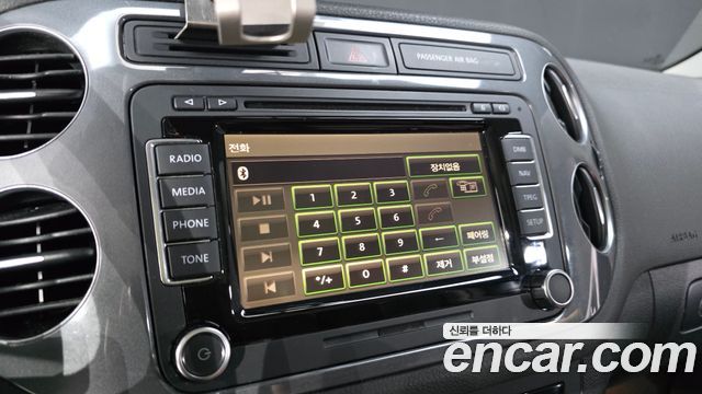 Volkswagen Tiguan 2016 — photo 30