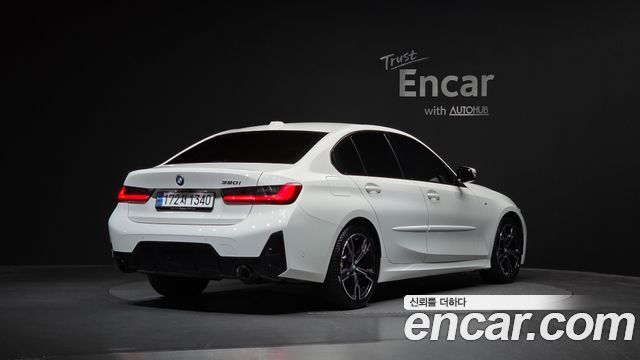 BMW 3-Series 2024 — photo 2