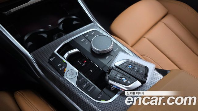 BMW 3-Series 2024 — photo 12