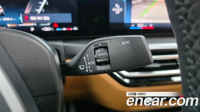 BMW 3-Series 2024 — photo 25
