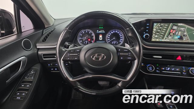 Hyundai Sonata 2022 — photo 18