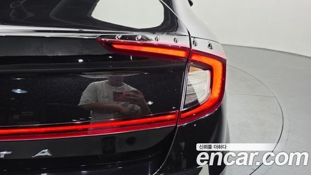 Hyundai Sonata 2022 — photo 9