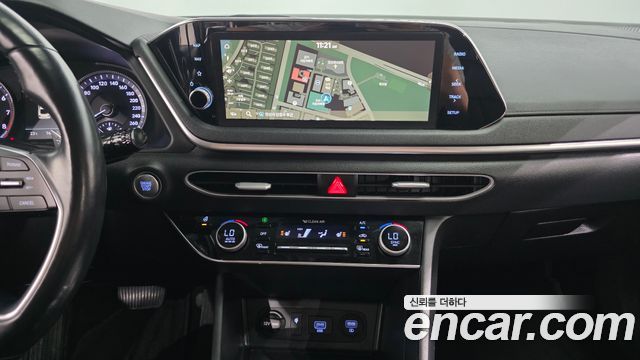 Hyundai Sonata 2022 — photo 29