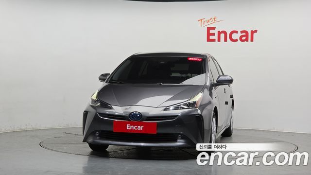 Toyota Prius 2022 — photo 3