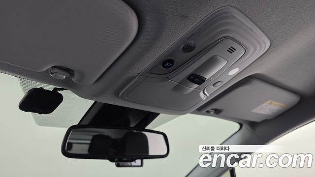 Toyota Prius 2022 — photo 24