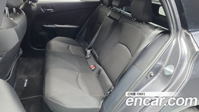 Toyota Prius 2022 — photo 16