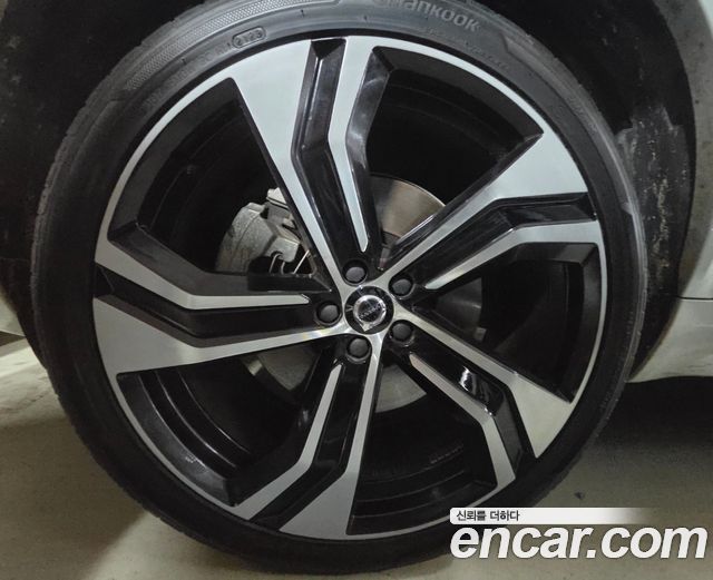 Volvo XC90 2021 — photo 5
