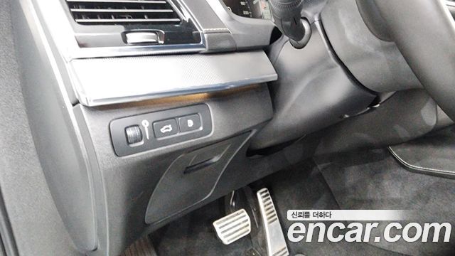 Volvo XC90 2021 — photo 28