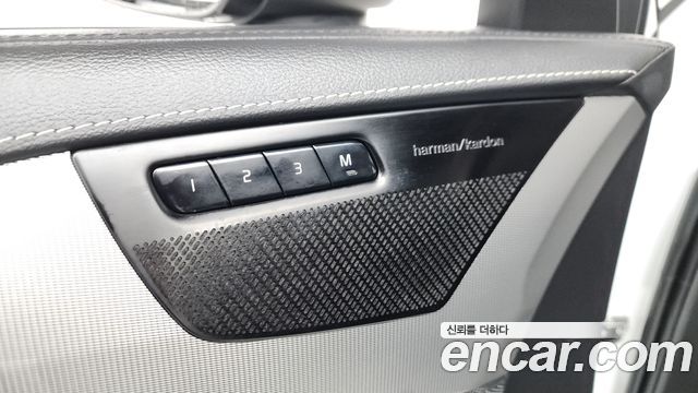 Volvo XC90 2021 — photo 34