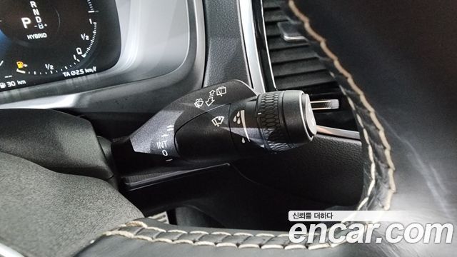 Volvo XC90 2021 — photo 37