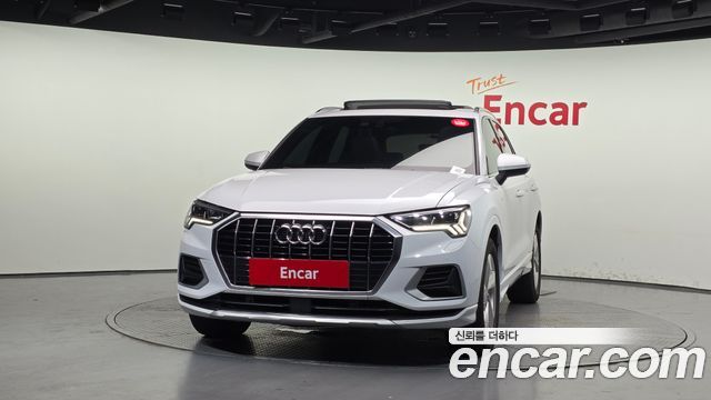 Audi Q3 2020 — photo 3