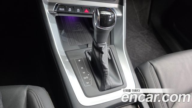 Audi Q3 2020 — photo 9