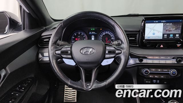 Hyundai Veloster 2019 — photo 13