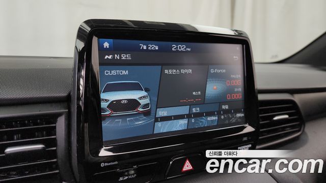 Hyundai Veloster 2019 — photo 16