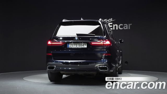BMW X7 2022 — photo 4