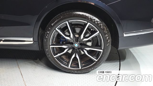 BMW X7 2022 — photo 7