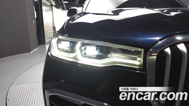BMW X7 2022 — photo 8