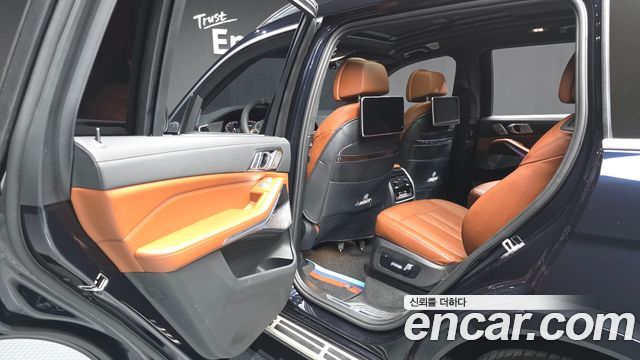 BMW X7 2022 — photo 16
