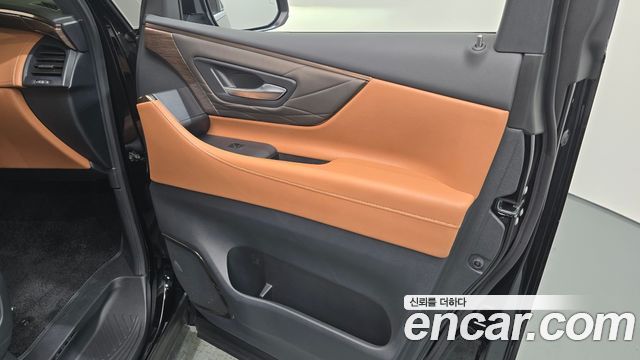 Toyota Alphard 2025 — photo 15