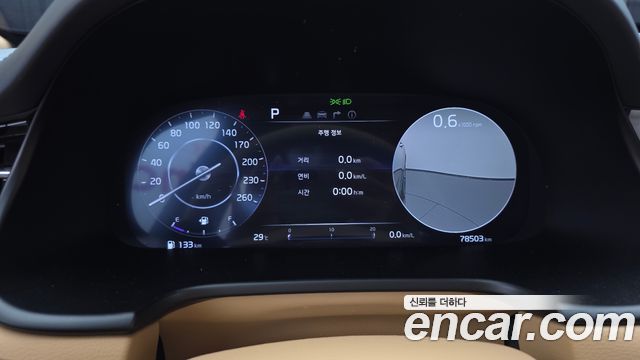Kia K9 2023 — photo 11