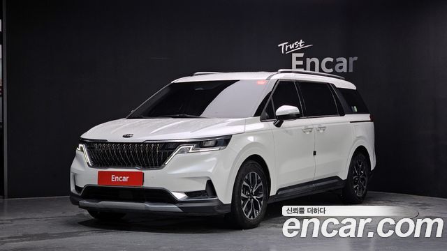 Kia Canival 2021 — photo 1