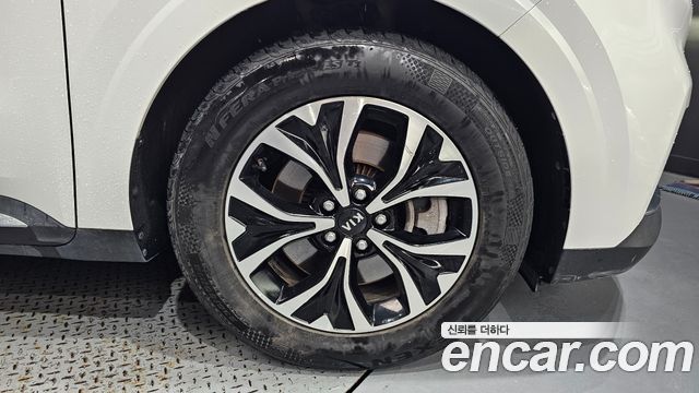 Kia Canival 2021 — photo 5