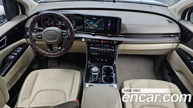 Kia Canival 2021 — photo 10